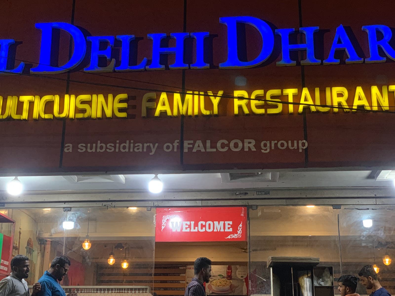 Hotel Delhi Darbarr restaurant dining area
